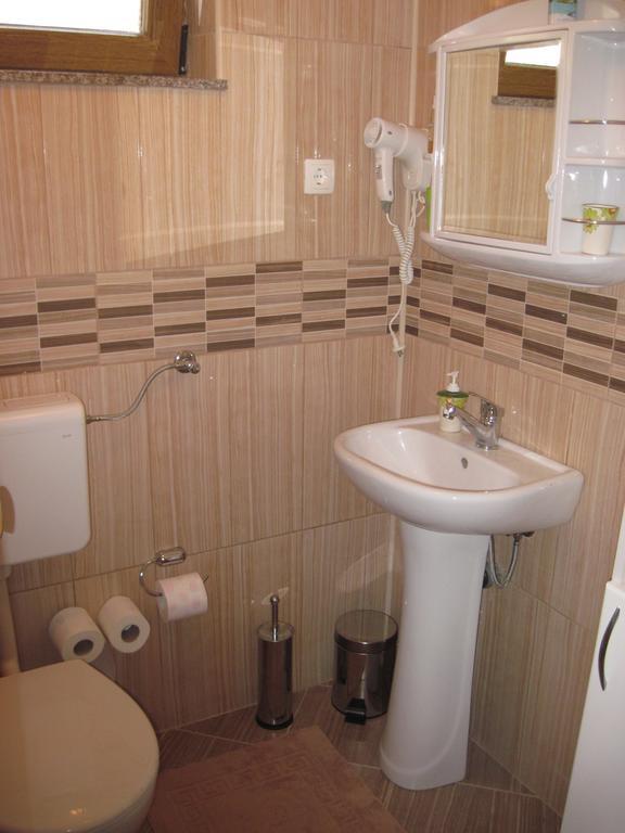 Apartment Yasica Izacic Buitenkant foto