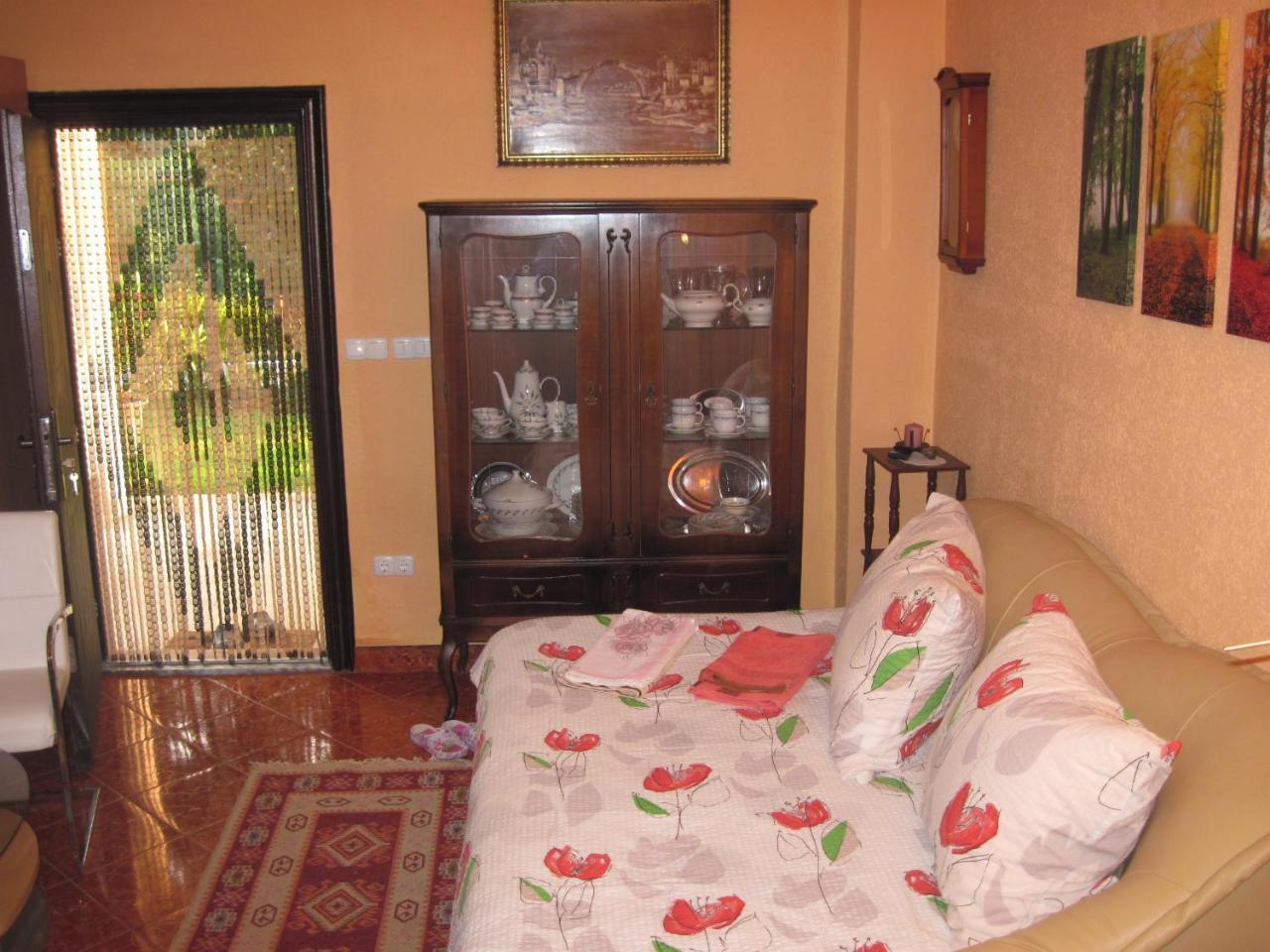 Apartment Yasica Izacic Buitenkant foto
